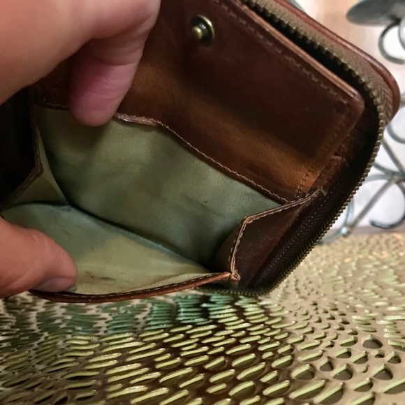 Leather Coach Bi-Wallet - Picture 6 of 8